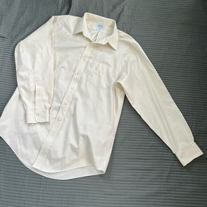 Brooks Brothers Long sleeve pale yellow short.